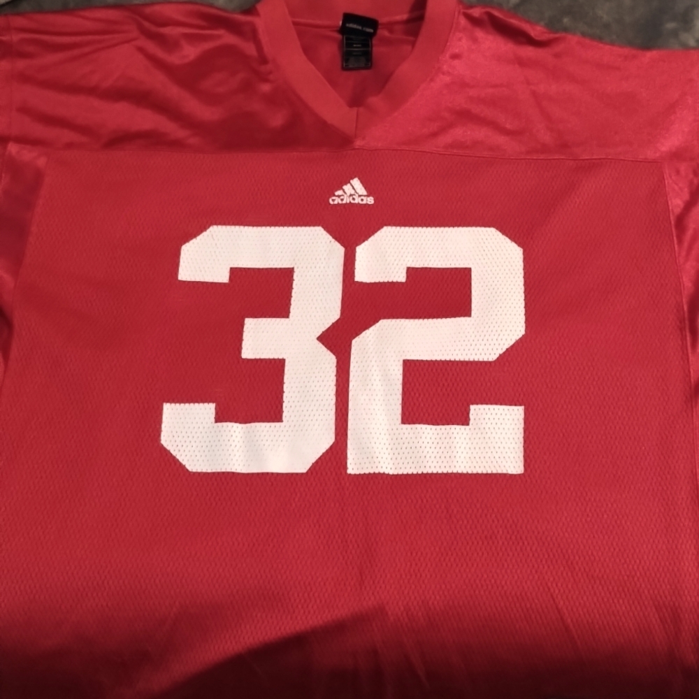 Wisconsin Badgers football jersey
